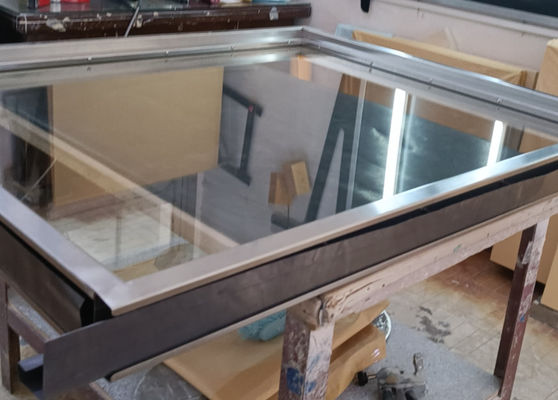 Visible Light Transmittance ≥70% Radiation Barrier Glass Sample Available Ideal For Radiation Safeguard Windows And Partition Shields
