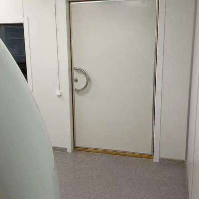 Customized Opening Direction RF Shielded Door with White Door Color and MIL-STD-285 Compliance for EMI Shielding