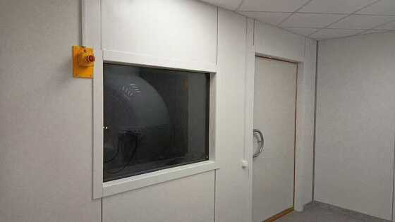 RF Shielded Window with Elastomer Gasket and Aluminum Alloy Frame in Wooden Case Transportation Package